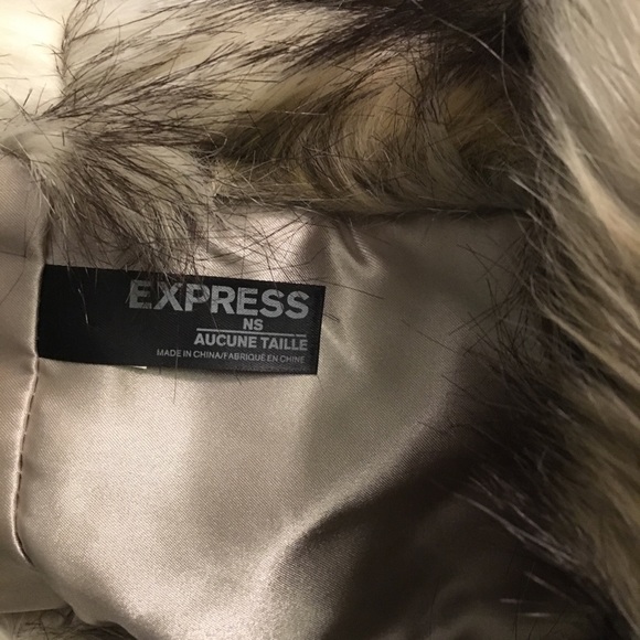 Exspress fur scarf - Picture 2 of 3